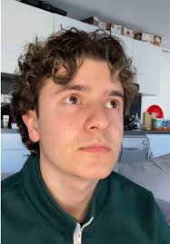 Souvenir de Daniel Gauvreau : Un Voyage Authentique