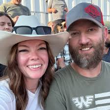 Local mounted posse directs traffic at fair