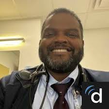 Sarah Faizi's Instagram, Twitter & Facebook