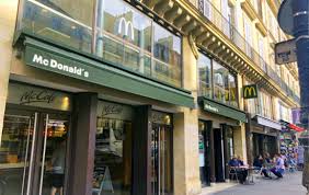 Bienvenue Dans Votre Restaurant Mcdonald S Paris Louvre Rivoli