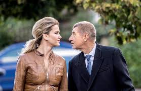 Andrej babiš a beata babišová se počátkem 21. Galerie Monika Babisova Opustila Capi Hnizdo Foto 1 E15 Cz
