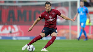 Margreitter Und Burgstaller Ihre Freundschaft Ruht Fur 90 Minuten Trainer Hoffenheim Freundschaft