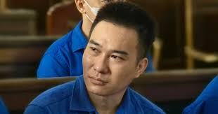 Nước mắt ở phiên tòa xét xử bác sĩ phân xác nhân tình tại Đồng Nai