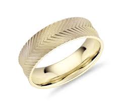 Herringbone Engraved Wedding Band In 14k Yellow Gold 7mm Blue Nile Mens Wedding Bands Unique Mens Gold Wedding Band Wedding Band Engraving