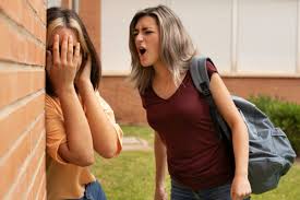 Viral Video Siswi SMP di Depok Aniaya Temannya, Polisi Datangi TKP