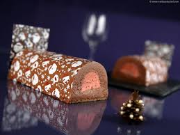 Buche De Noel Au Chocolat Et Son Insert Framboise Recette Buche De Noel Buche Chocolat Framboise Insert Framboise