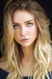 Grace Newson's Instagram, Twitter & Facebook