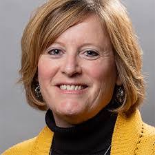 Gina Crabtree's Instagram, Twitter & Facebook