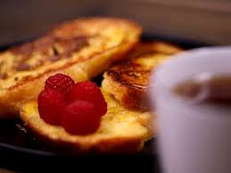 Que Faire Avec Du Pain Dur Nos Recettes Avec De La Baguette De La Brioche Ou Du Pain Rassis Femme Actuelle Le Mag