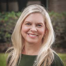 Patti Villarreal's Instagram, Twitter & Facebook