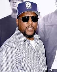 Lorenzo Patterson's Instagram, Twitter & Facebook