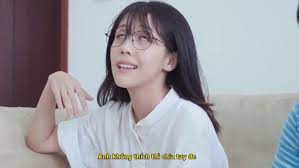 Các tác phẩm của hậu hoàng đa phần được chế lại từ các bài hát hit trước đó. Tiá»ƒu Sá»­ Háº­u Hoang Sá»± Nghiá»‡p Ä'á»i TÆ° Cá»§a Youtuber Ná»•i Tiáº¿ng