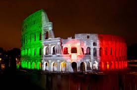 Il Parco archeologico del Colosseo riapre al pubblico illuminato con i  colori del Tricolore | TusciaUp