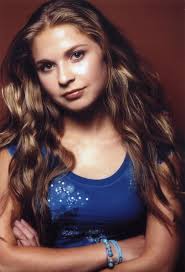 Alexandra Leclair's Instagram, Twitter & Facebook