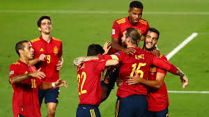 España necesita una victoria ante eslovaquia para asegurarse la clasificación para los octavos de la eurocopa. Espana Vs Grecia Donde Ver Online Hoy Tv En Directo Y Horario Futbol Moderno