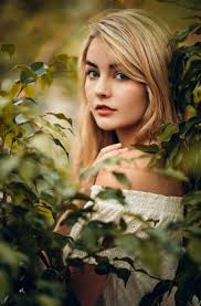 Super Nature Fashion Shoot Forests Ideas Portrait Photography Poses Portrait Photography Women Outdoor Portrait Photography