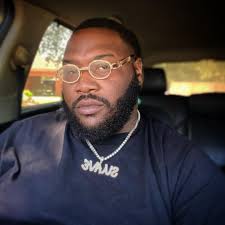 Suave Bradley (@ayetedditapin) • Instagram photos and videos