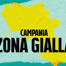 Il transito nelle aree con restrizioni agli spostamenti diverse dalla propria (rossa o arancione) è consentito liberamente, dalle 5 alle 22, se si è diretti verso altri territori ricompresi nell'area gialla, senza necessità di motivazione. Campania Zona Gialla Cosa Cambia E Perche Sara Piu Restrittiva Delle Altre Regioni