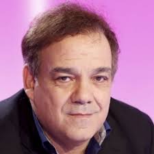 Un cadeau de noël presque parfait. Un Village Presque Parfait En Streaming Sur France 3 Molotov Tv