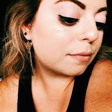 Amanda S (@_hi_amanda_)