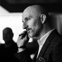 1000+ perfis com “Lozinski”