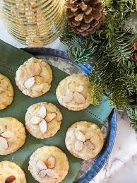I took my favorite sugar cookie recipe and adapted it to come up with today's recipe for lemon sugar cookies. Shortcut Lemon Sugar Cookies Desocio In The Kitchen
