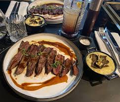 Every time i am in paris i have to get a burger at this place. At Hom S Paris Porte De Saint Ouen Restaurant Reviews Photos Phone Number Tripadvisor