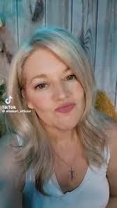 Elsa Kirk's Instagram, Twitter & Facebook