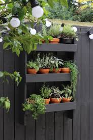 Modern Garden Makeover Growing Spaces Apartment Herb Gardens Vertical Herb Gardens Courtyard Gardens Design