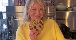 Indulge in sweet treats with this set of delicious pretzels covered in milk chocolate fudge, peanut butter fudge, peanuts and candies. Recipe Martha Stewart S Kitchen Sink Cookies Cbs News
