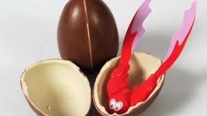 Kinder, surprise jouet k03 n° 96, valise avec bpz, vf toys car. Une Fillette De 3 Ans Meurt Etouffee Par Un Jouet Kinder Surprise Lci