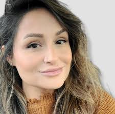 Zoila Ferrer's Instagram, Twitter & Facebook