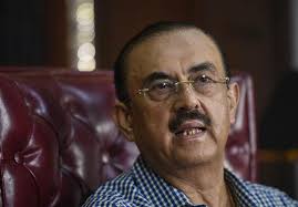 Senior advocate Vikas Singh re-elected SCBA president