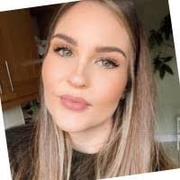 Kelly Berridge's Instagram, Twitter & Facebook