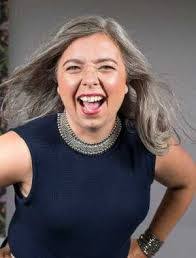 Heidi Mcleod's Instagram, Twitter & Facebook