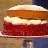 Serve with buttercream as in the recipe, or freshly whipped cream. 1