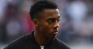 The actor had been previously known to thick, fluffy hair. Arsenal S Joe Willock Explains Why He Was Apprehensive About Unai Emery Arsenal News