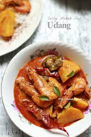 The many ingredients explain why udang masak lemak nenas is so delicious. Fha Selemak Santan Kari Udang Mamak Stail Memang Sedap Gila