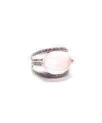 Elle est accompagnée d'une pierre de grenat et d'un anneau en argent 925, plaqué or. Bague Quartz Rose Art Deco Ovale En Argent 925 Et Marcassites Pas Cher Lessisrare