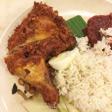 Nasi lemak saleha is one of the best malaysian restaurants offering asian, traditional malaysian, and halal cuisine. Goodyfoodies Village Park Restaurant Famous Nasi Lemak In Kl