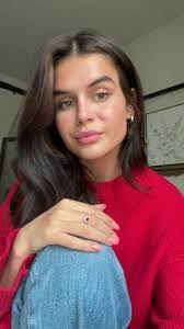 Erin Brookins's Instagram, Twitter & Facebook