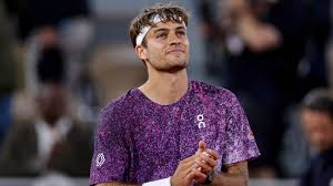 Italians Cobolli, Arnaldi advance to French Open semifinals