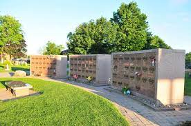 Ours is not just any funeral home, it is toronto and simcoe county's only pet funeral home. Pet Funeral Home Toronto The Y Guide