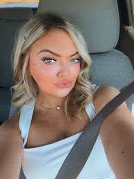 Pretty little baby….we are halfway there to meet your little face!! 🥰 •  Mommy thinks she feels you move already! 🤜🏼🦵🏼 • Size of a grapefruit or  princess Ariel's dinglehopper 🍴🧜🏼‍♀️ •