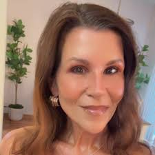 Is 1 hour 45 minutes enough time to get through Orlando US customs and  security for a connecting flight?