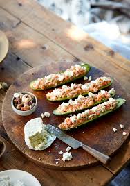 Concombres Farcis Au Tartare De Saumon Au Boursin Trois Fois Par Jour Recipe Food Food Inspiration Recipes
