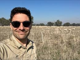 Richard Dallow's Instagram, Twitter & Facebook