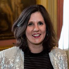 Elsa Aguilera's Instagram, Twitter & Facebook