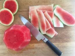 Rasa buah tembikai yang manis dan sedap. Cara Memotong Tembikai 2021