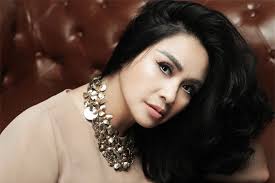 Bạn có biết Kim Mao Sư Vương, Hồng Hà Tổ Mẫu, Phù Vân Giáo Chủ và Tầm Gai  Dị Nữ của làng nhạc Việt là những ai không?